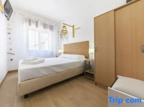 O 03 - Bedroom 3 in São Gonçalo Central Guesthouse