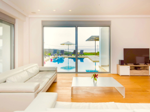 Luxury Villa Stella With Private Swimming Pool