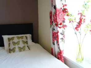 The Vale Hotel