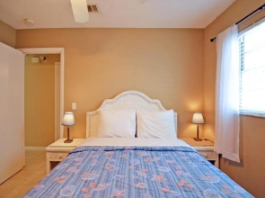 Paradise Beach - East 2414