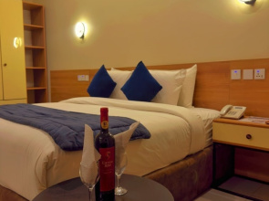 The edge hotels and suites