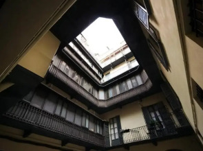 dHomes - Apartments and Rooms - Room 102