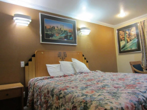 Sunrise Inn