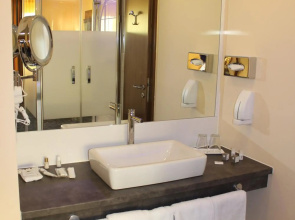 Grand Hotel Empire Frankfurt