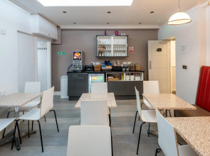 OYO Bakers Hotel London Victoria