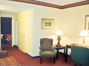 Country Inn Suites Sanibel Gateway