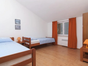 Apartments Levan Ceja