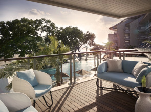 Double-Six Luxury Hotel