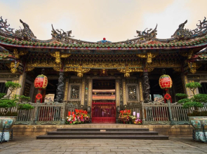 Hive House Capsule Inn