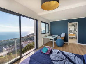 Villa Vue Mer La Californie – Face aux îles d’Or