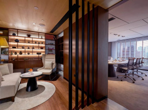 Renaissance Kuala Lumpur Hotel & Convention Centre