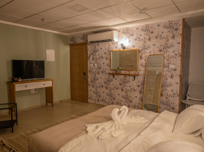 Goland Hotel