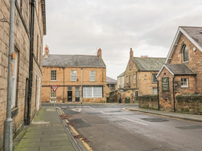Alnwick House