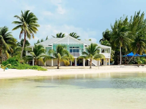 The Cottage at Rum Point - Private Getaway