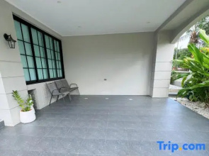 JM Pool Villa
