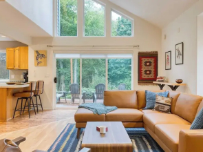 Stylish Forest Getaway on Whidbey Island Near Beaches, Wineries & Trails Cedarview Retreat by Avantstay