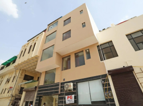 Hotel Shantinivas