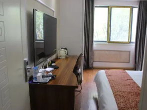 Changshun Jinglong Express Hotel