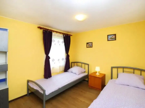 Bungalow Close to the Beach, Sianozety