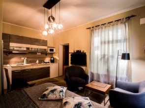 Quiet Romantic Studio plus parking, Tartu Home