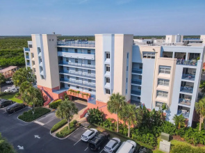 Oceanwalk Jr Penthouse Close to Pool Beach Access Ow14 604