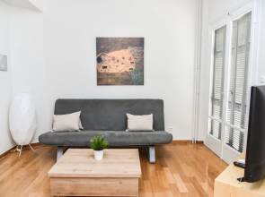 Warm Apartment at Exarchia 1 bed 2 pers