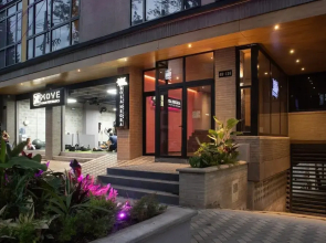 Cozy Comfort at Rosa Negra Stadio Suite