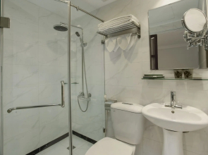 Hanoi La Selva Hotel