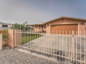 Updated Family Home - 2 Blocks to Colorado River!