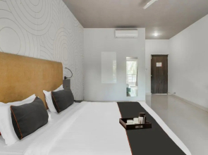 Capital O 91277 Inn Resort