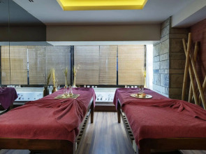 Green Bay Resort & Spa