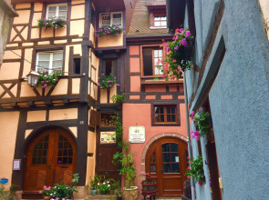 An apartment in a 17th century wine grower?s house.