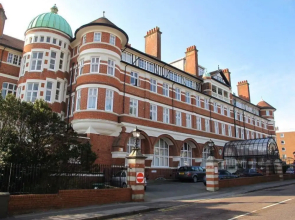Flat 22 Burlington Mansions