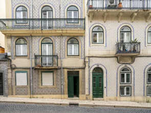 Central 1-Bed W/ River Views Great For D Nomads & R Workers