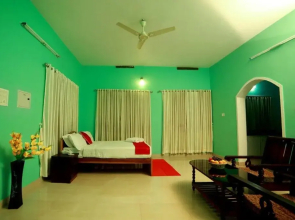Aruvi Resorts