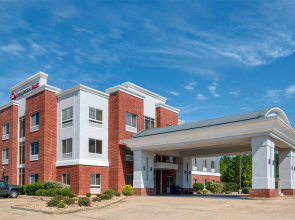 Best Western Plus Philadelphia-Choctaw Hotel and Suites