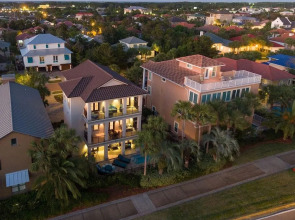 Villa Destiny 6 Bedroom Holiday Home by Five Star Properties