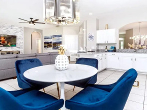 Windsor Hills 7BR Villa Pool SPA Disney Greenview