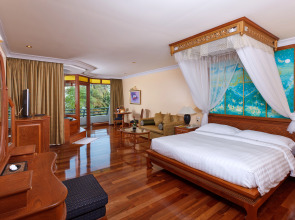 Diamond Cliff Resort & Spa, Patong Beach