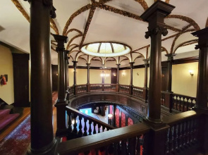 Historic Cotton Mansion Duluth Boutique Hotel