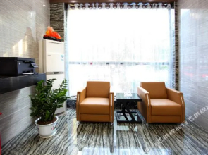 Jichu Chain Hotel Jingzhou Daqing Road(吉楚连锁酒店(荆州古城大庆路店))