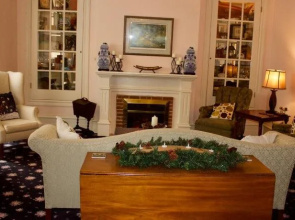 Tattingstone Inn