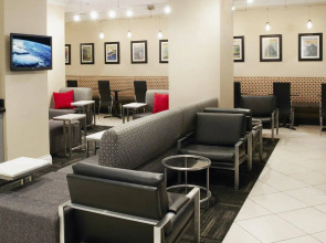 Holiday Inn Express Chicago - Magnificent Mile by IHG