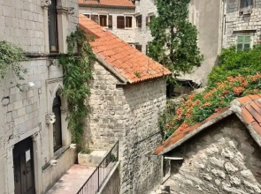 Maison du Sud / Apartment 3 Bed. in old Town Kotor