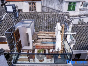 Phoenix Suiji Xiaoyuan Homestay
