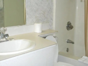Rodeway Inn North