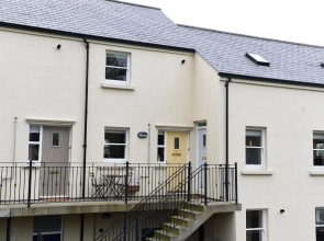 Causeway Coast Apartments 8 Bleach Green