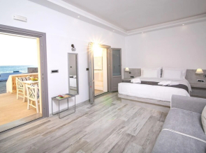 Aegean Melody Suites Santorini Elegant Suite With Outdoor Private Heated Jacuzzi