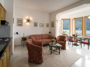 Lake Lugano 1 bed Apartment With Balcony