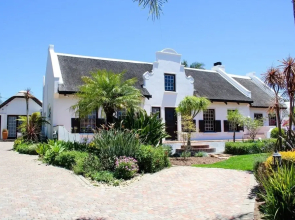 Cape Village Lodge